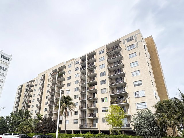 Island Shores Condo photo 2